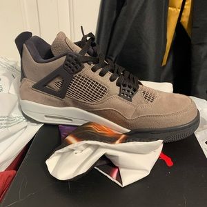 Jordan 4s taupe haze